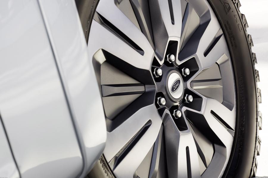  Ford Atlas Concept 2013 года  (фото 36 из 57)